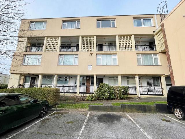 Flat for rent in Mount Wise