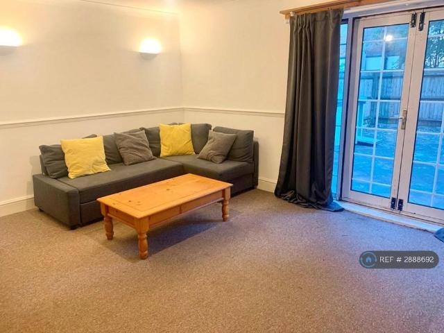 House for rent in Mile End, Greater London