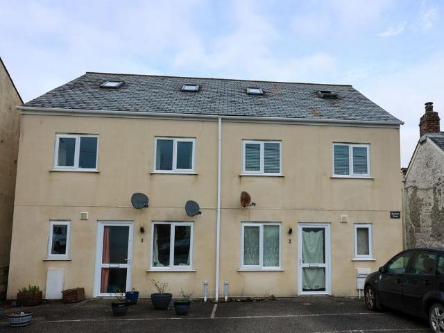 Flat for rent in Bugle, Treverbyn