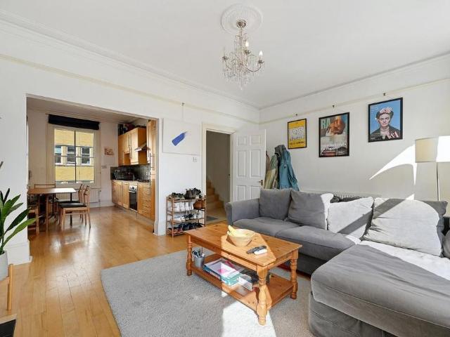 House for rent in London Borough of Hammersmith and Fulham, Greater London