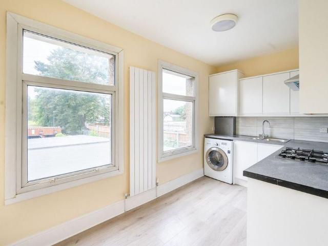 House for rent in London Borough of Merton, Mitcham