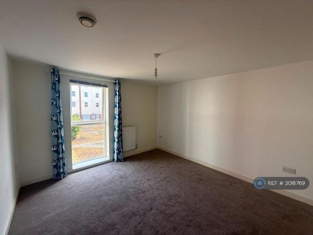 House for rent in Maidenhall, Key Street