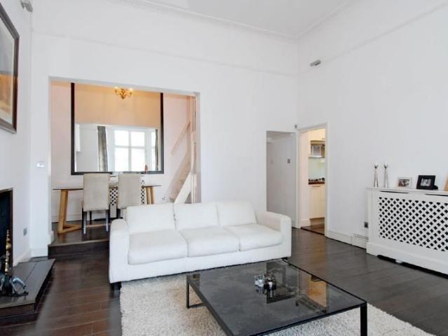 House for rent in Primrose Hill, Greater London