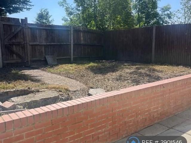 House for rent in New Southgate, Greater London