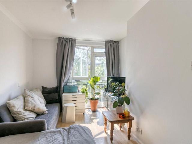 House for rent in Kentish Town, Greater London