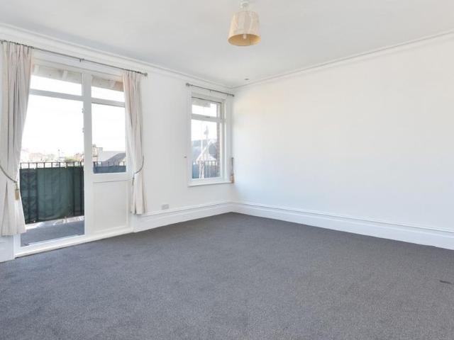 House for rent in Greenhill, The Bridge