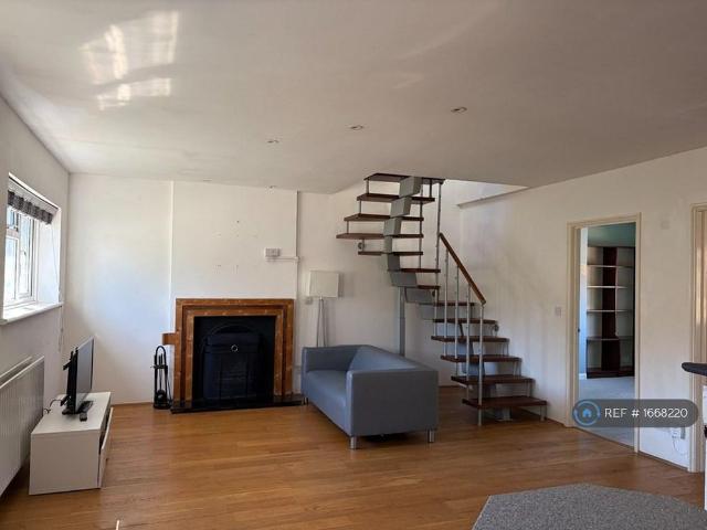 House for rent in Royal Borough of Greenwich, Greater London