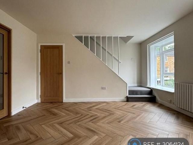 House for rent in London Borough of Croydon, Greater London