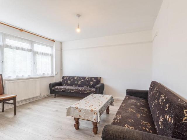 House for rent in Horsell, Woking