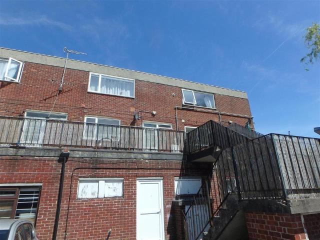 Flat for rent in Old Milton, Ashurst Bridge
