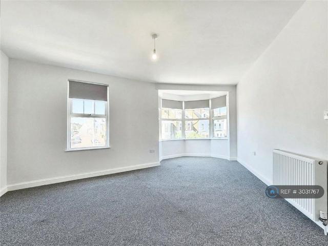 House for rent in West Cliff, Acol