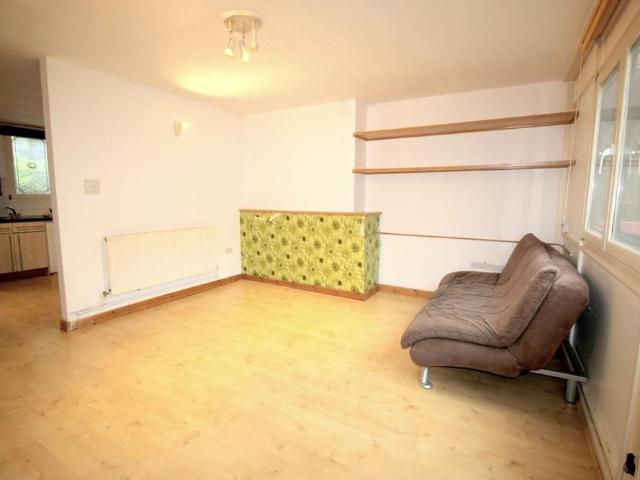 House for rent in Isle Of Dogs, Isle Of Man