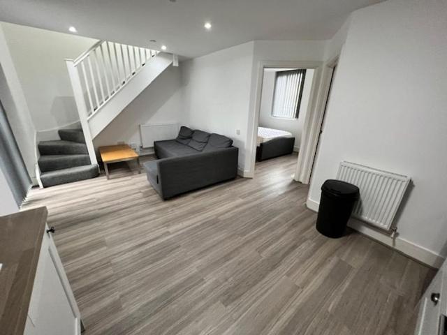 House for rent in Civic Centre, Falcon Lodge