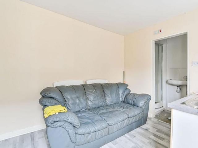 House for rent in London Borough of Southwark, Greater London
