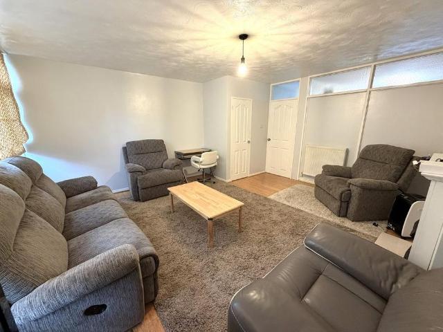 House for rent in Heigham Grove, East Bank