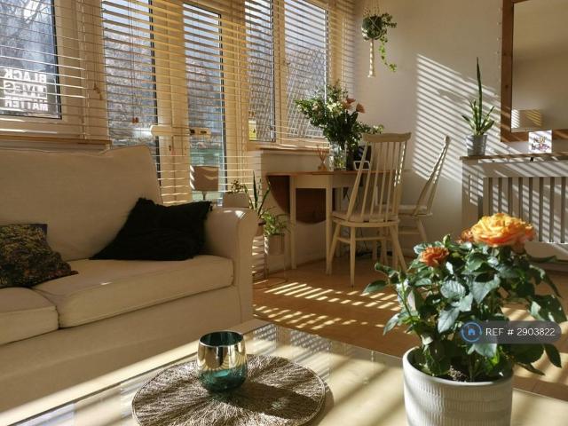Flat for rent in East Greenwich, Isle Of Man