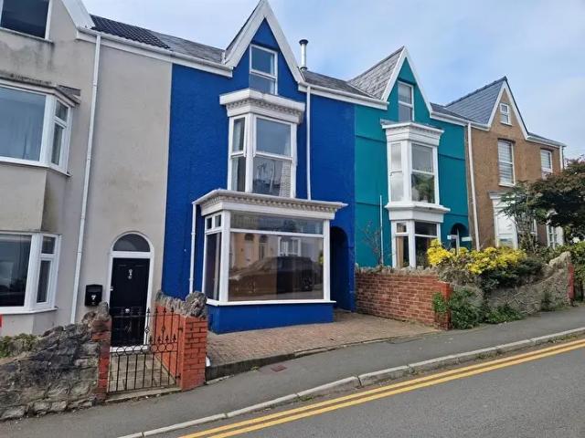 Apartment for rent in Oystermouth, Mumbles