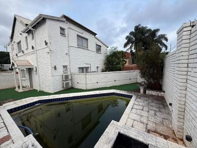 Apartment for sale in Seaview, Kwazulu-natal