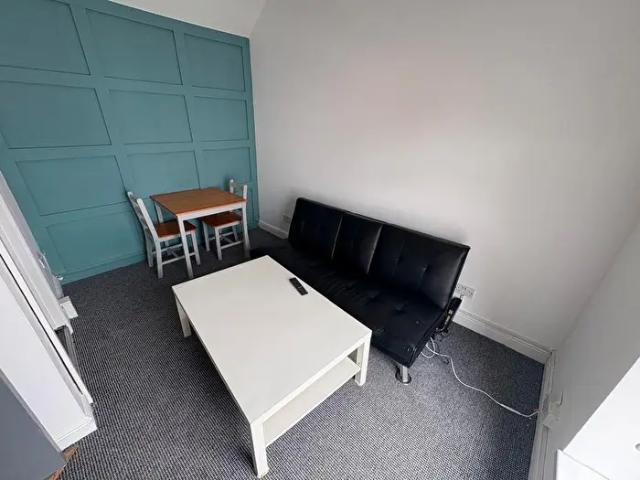 Apartment for rent in Brynmill, Swansea