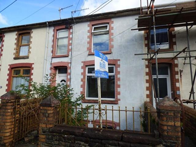 Apartment for rent in Ogmore Valley, Wales