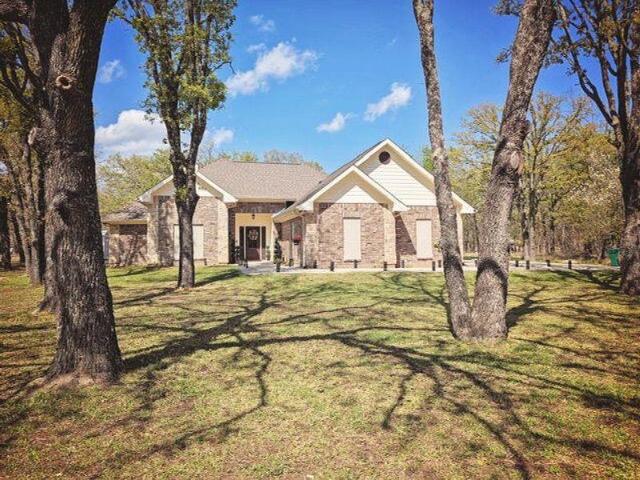 House for sale in Henderson, Texas