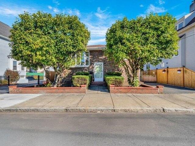 House for sale in Linden, Malden