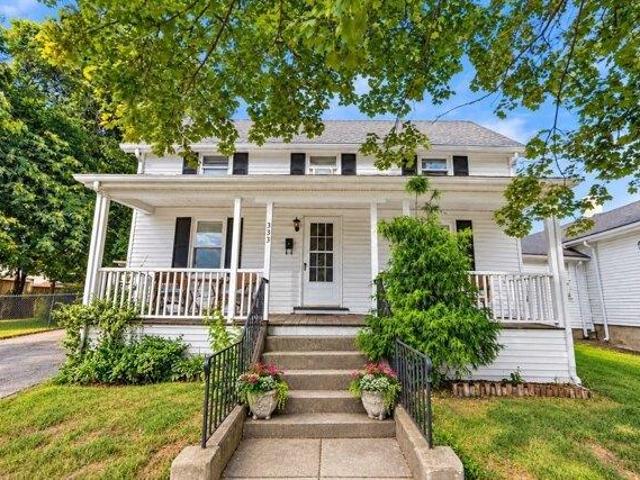 House for sale in Edgeworth, Malden