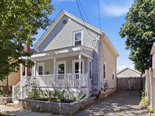 House for sale in Linden, Malden