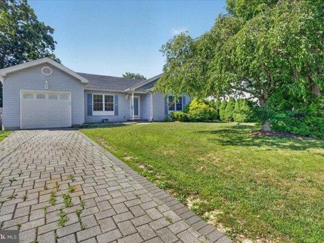 House for sale in Manahawkin, New Jersey