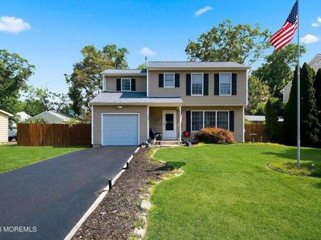 House for sale in Manahawkin, New Jersey