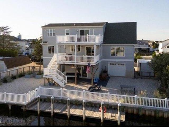 House for sale in Manahawkin, New Jersey