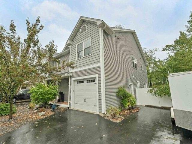 House for sale in Piscataquog, Manchester