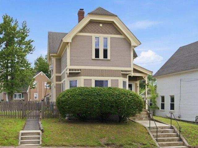 House for sale in New Hampshire