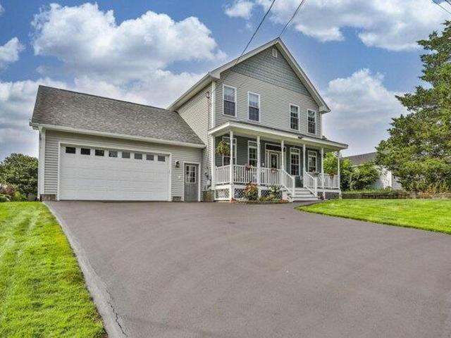House for sale in New Hampshire