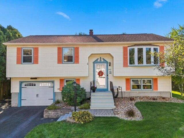 House for sale in Manchester, Hillsborough County