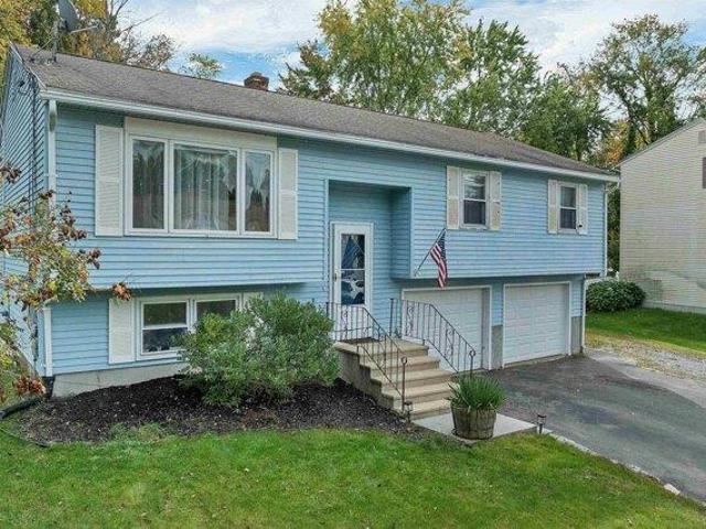 House for sale in Manchester, Hillsborough County