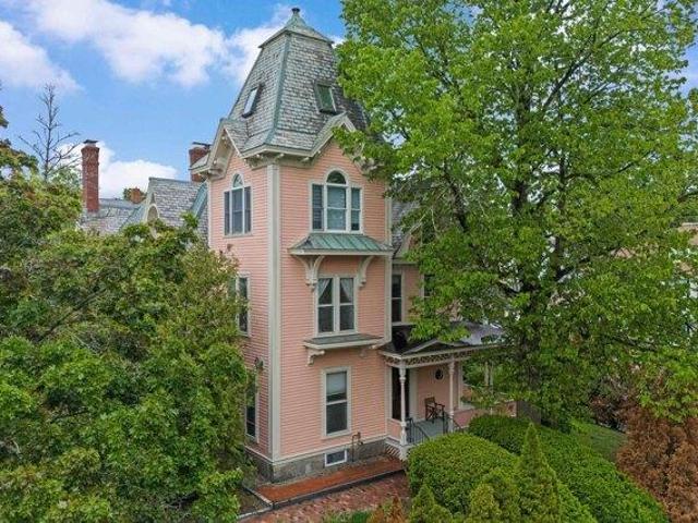 Condo for sale in New Hampshire