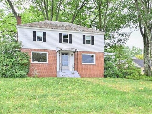 House for sale in New Hampshire