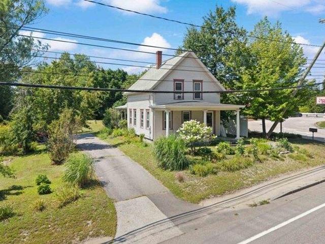 House for sale in Massabesic, Manchester