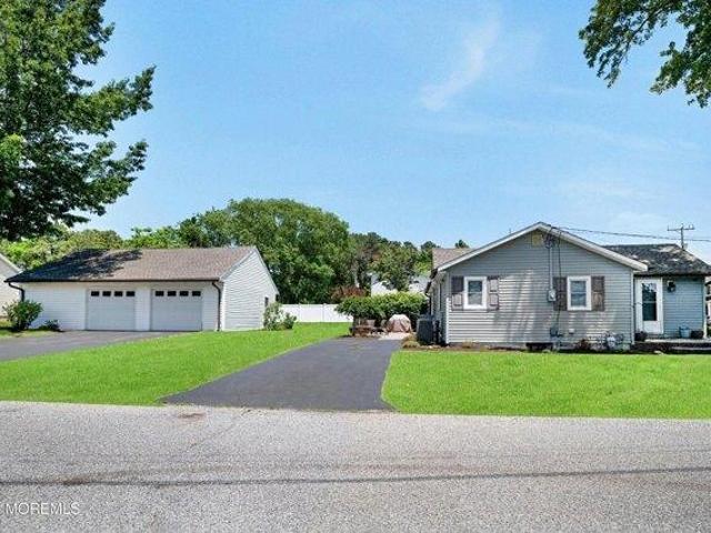 House for sale in Whiting, New Jersey