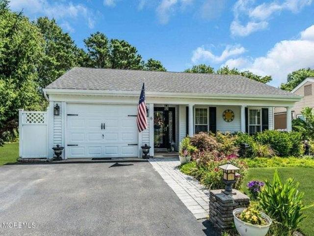 House for sale in Whiting, New Jersey