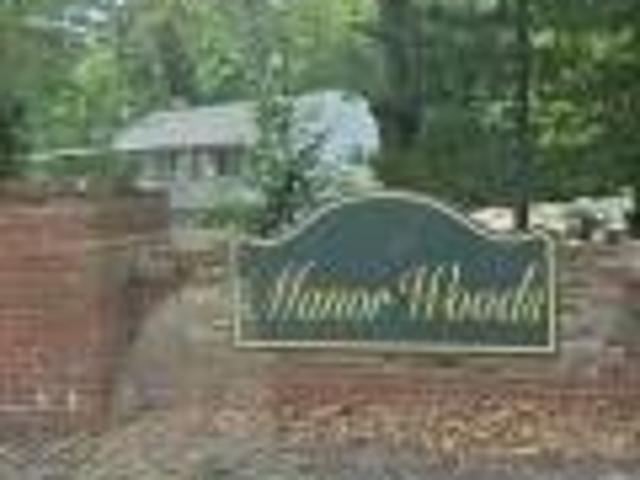 House for sale in Manorville