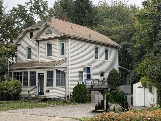House for sale in Mansfield, Bristol County