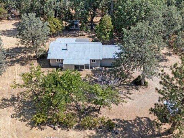 House for sale in Shasta, California