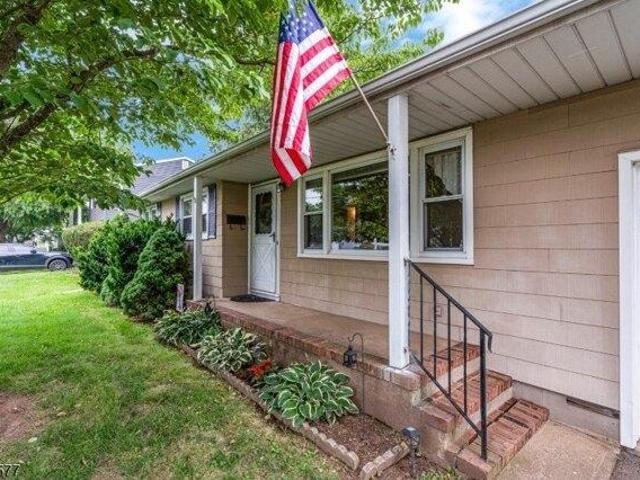 House for sale in Manville, New Jersey