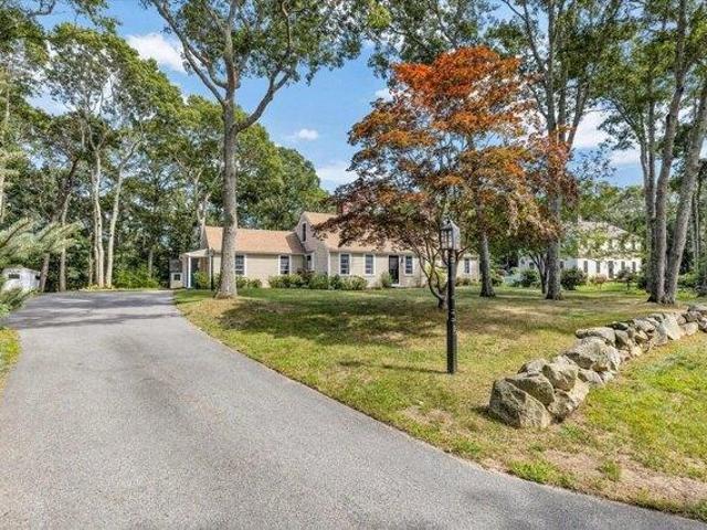 House for sale in Marstons Mills, Barnstable