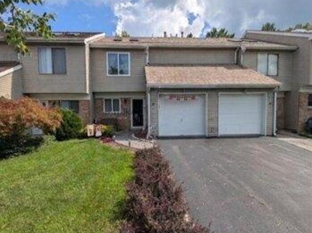 House for sale in The Commons, Old Bridge Township