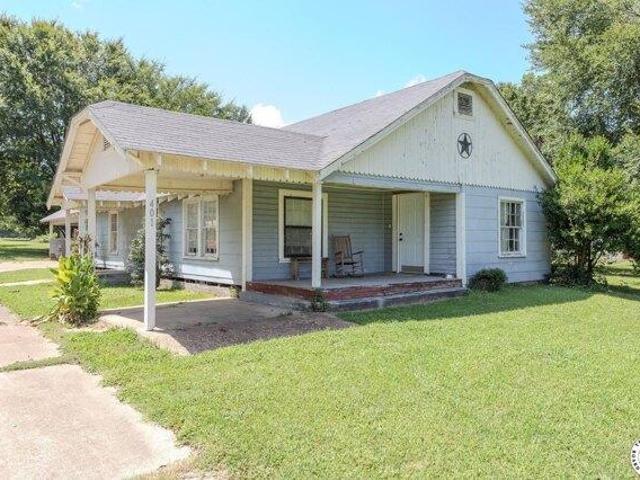 House for sale in Maud, Texas