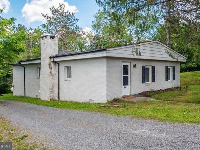 House for sale in Garrett, Maryland