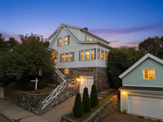 House for sale in Glenwood, Medford